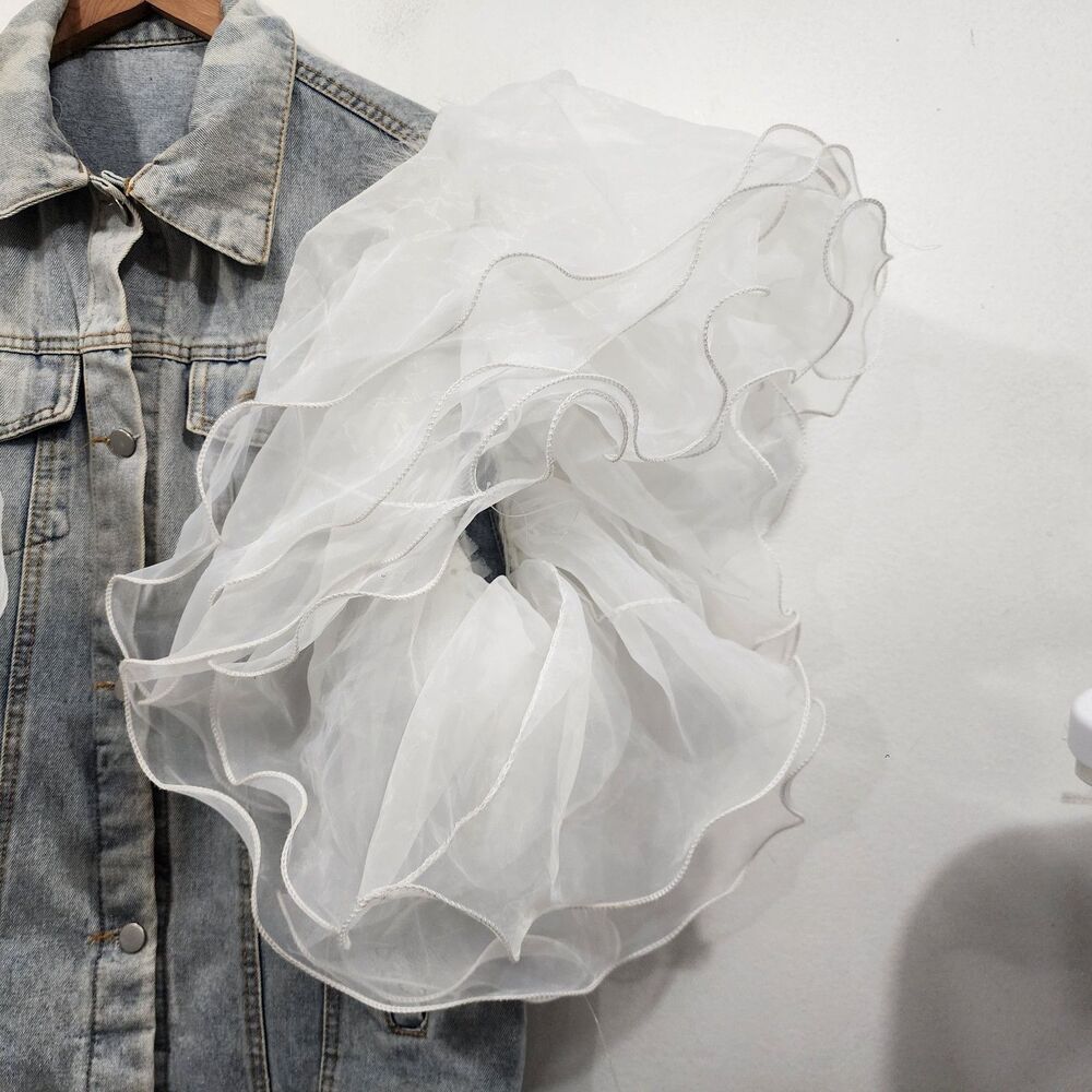 Upclycled Bujtton-front denim vest oversized white tulle ruffle sleeves Size L - Picture 6 of 16